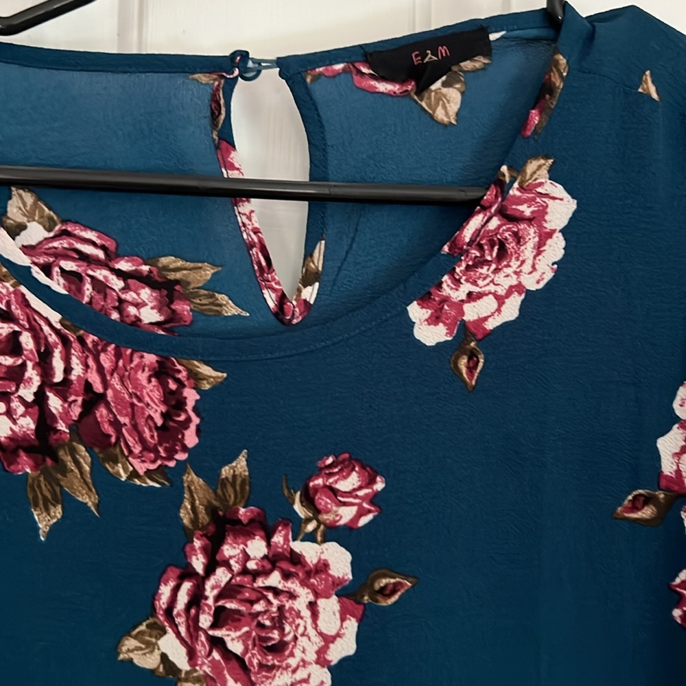Flower blouse - Picture 2 of 6